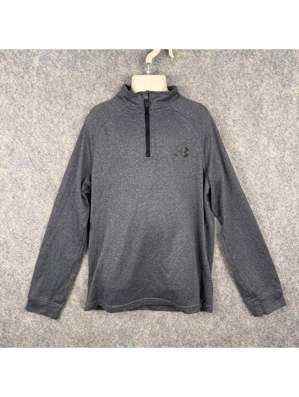 Under Armour HeatGear 1/4 Zip Pullover Gray Black Youth Boy’s Size Medium 204